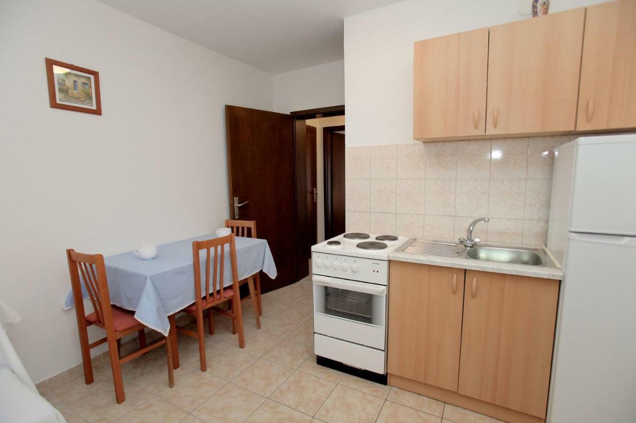 Apartments Maja - Sea View Trogir Eksteriør billede