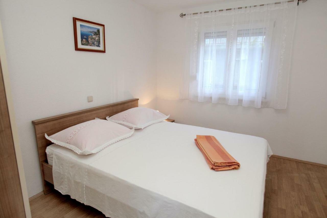 Apartments Maja - Sea View Trogir Eksteriør billede